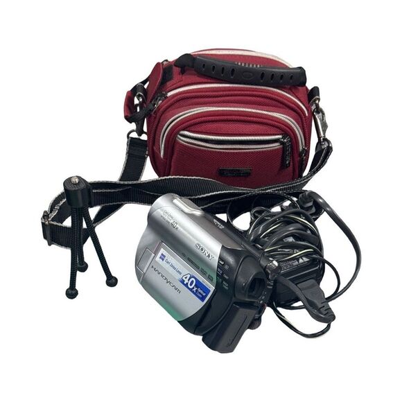 Sony Handycam 40x Carl Zeiss Lens - Picture 10 of 12